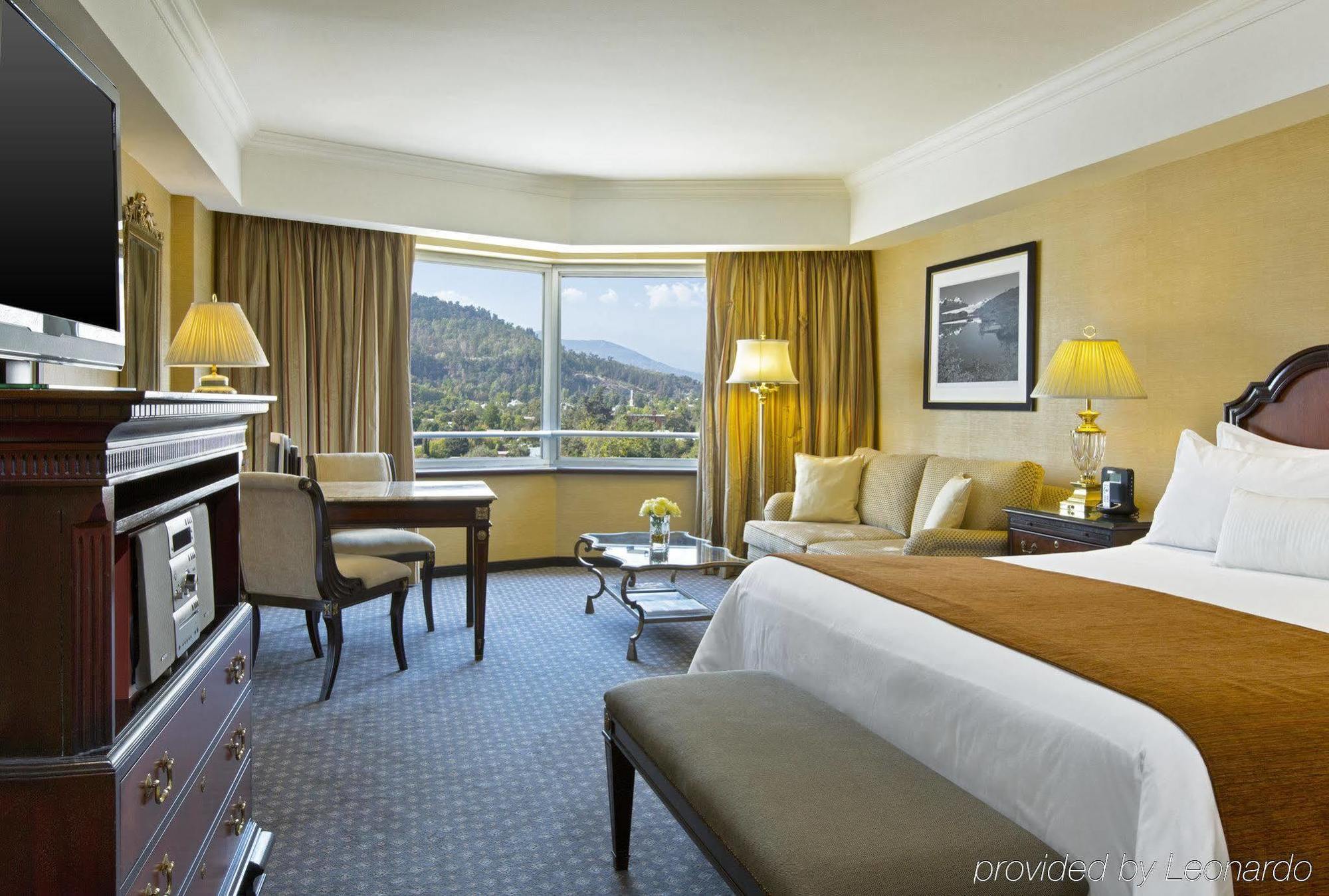 San Cristobal Tower - A Luxury Collection Hotel Сантяго Стая снимка