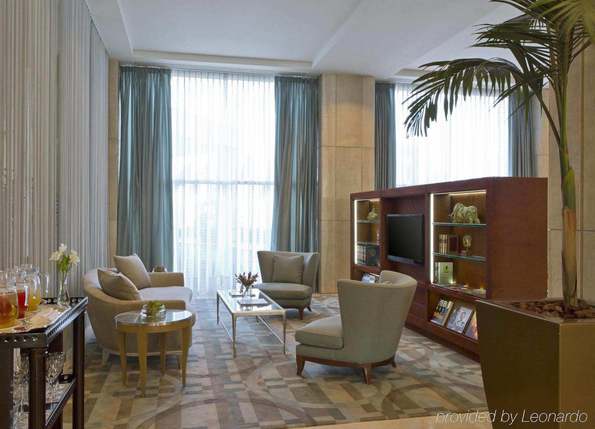 San Cristobal Tower - A Luxury Collection Hotel Сантяго Екстериор снимка