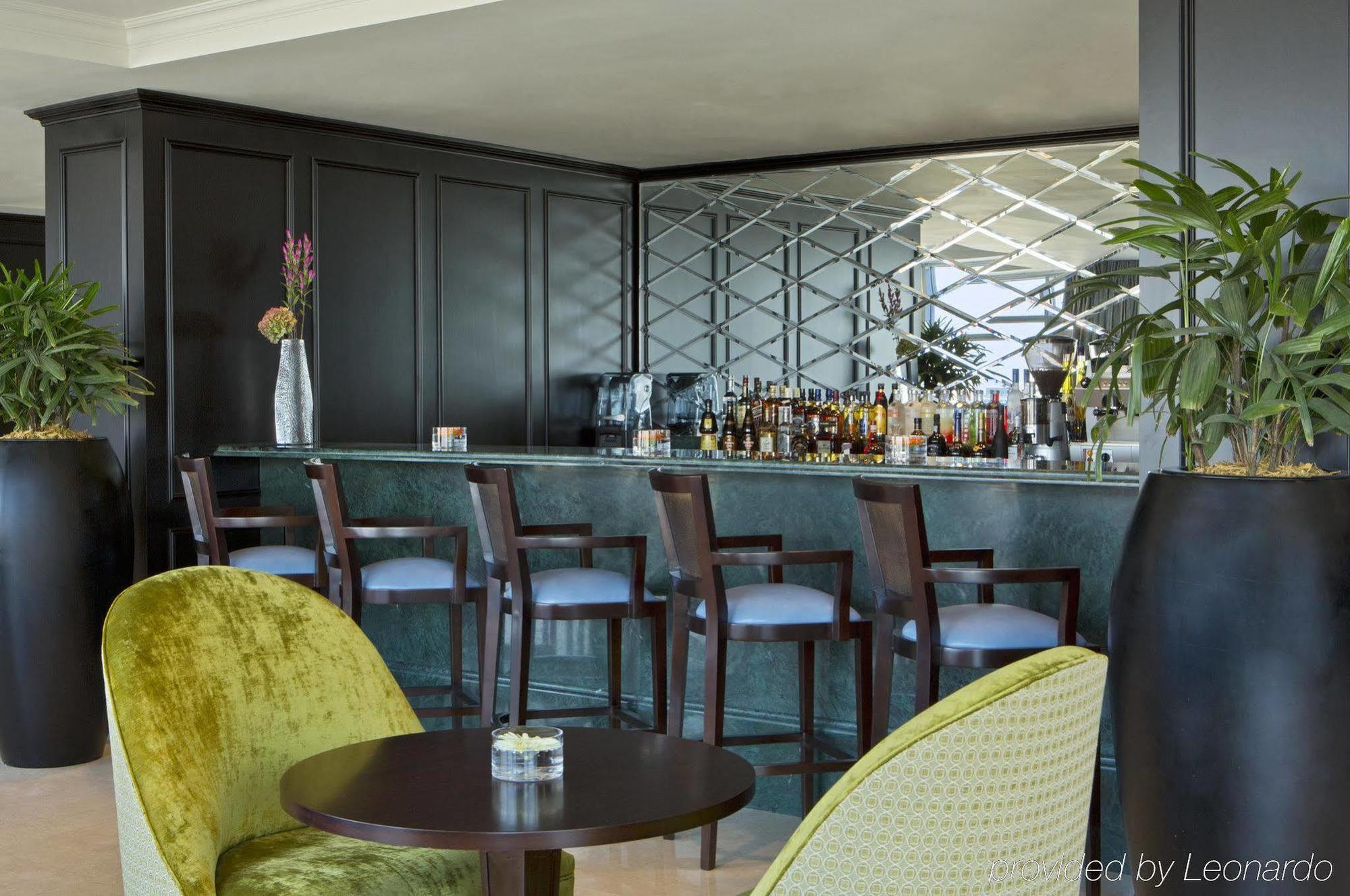 San Cristobal Tower - A Luxury Collection Hotel Сантяго Екстериор снимка