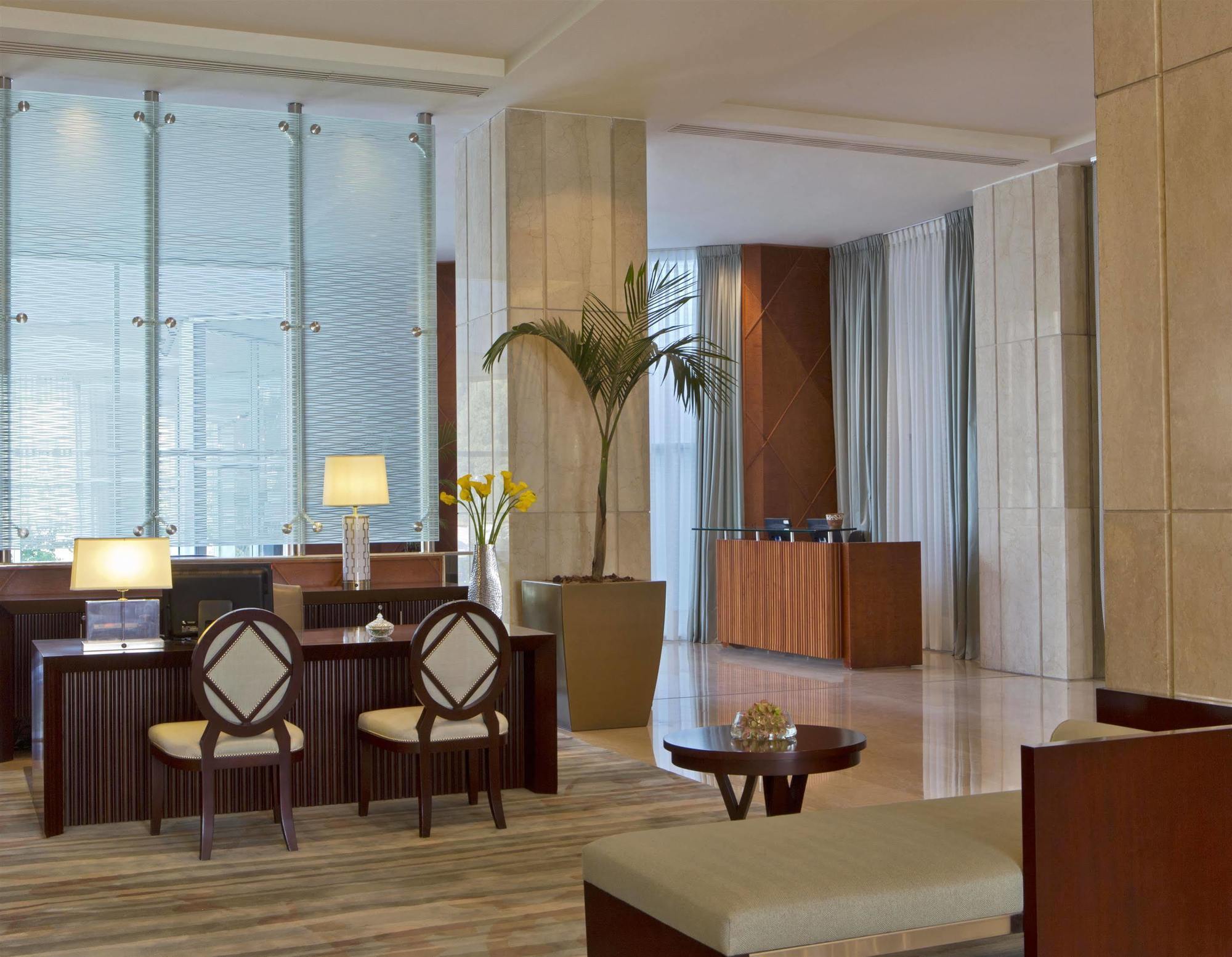 San Cristobal Tower - A Luxury Collection Hotel Сантяго Екстериор снимка